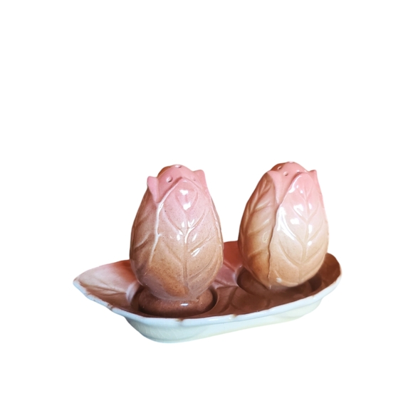 Vintage leafy flower S&P with leaf tray - Picture 2 of 4